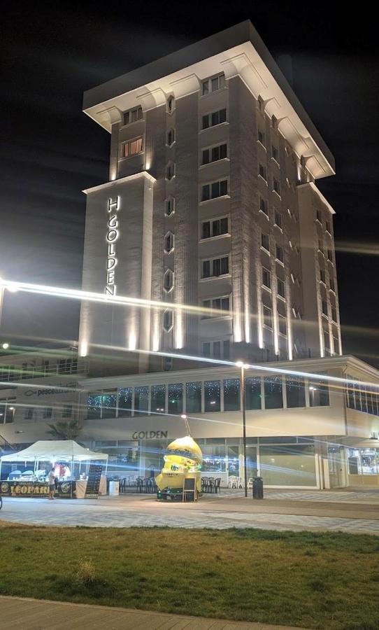 Hotel Golden Rimini Bagian luar foto