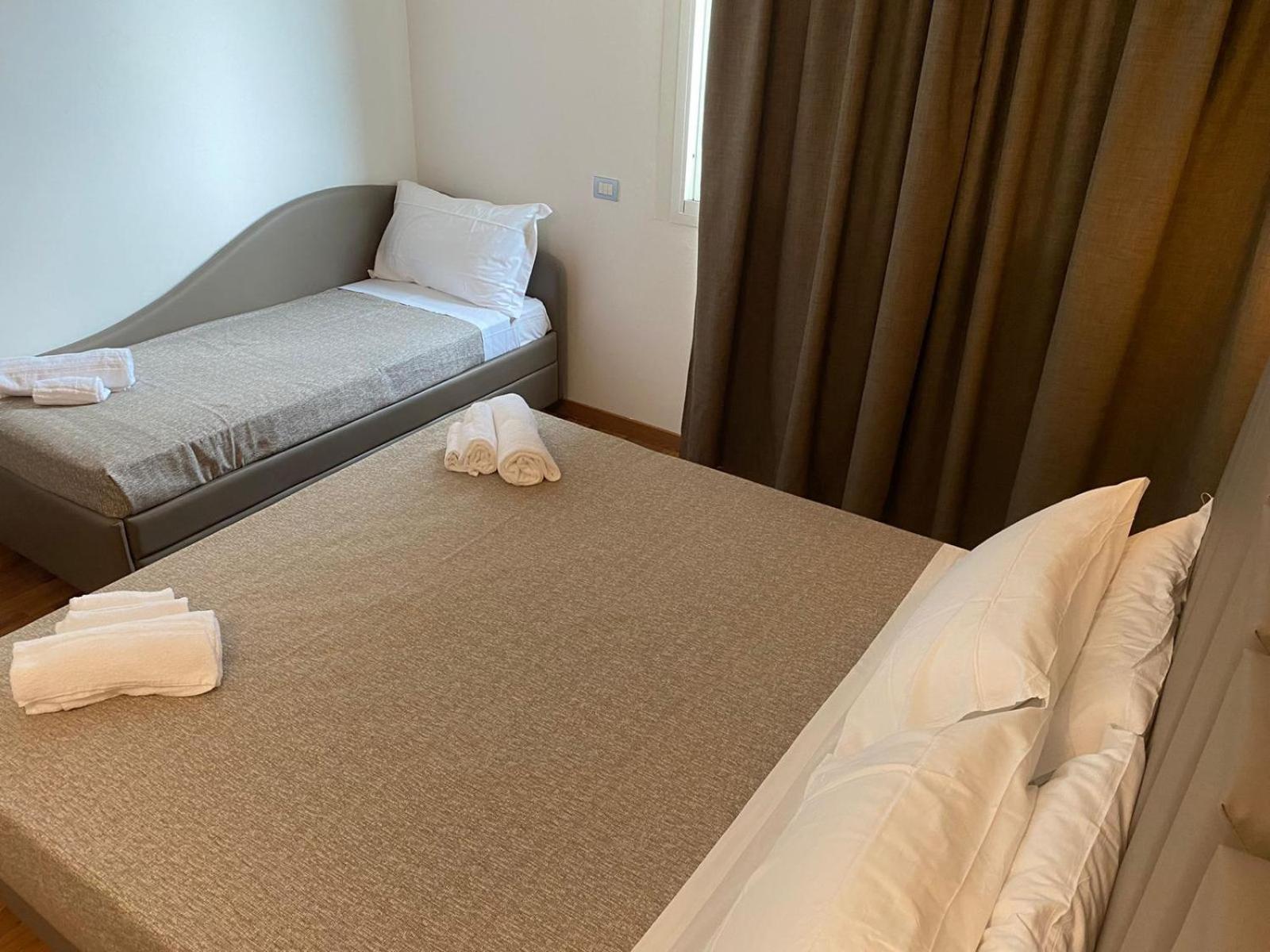 Hotel Golden Rimini Bagian luar foto