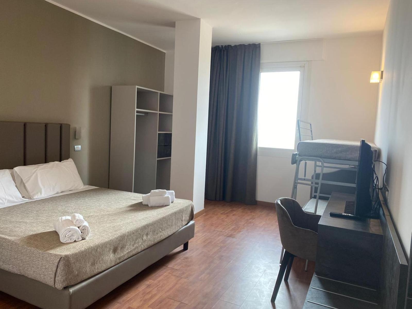 Hotel Golden Rimini Bagian luar foto