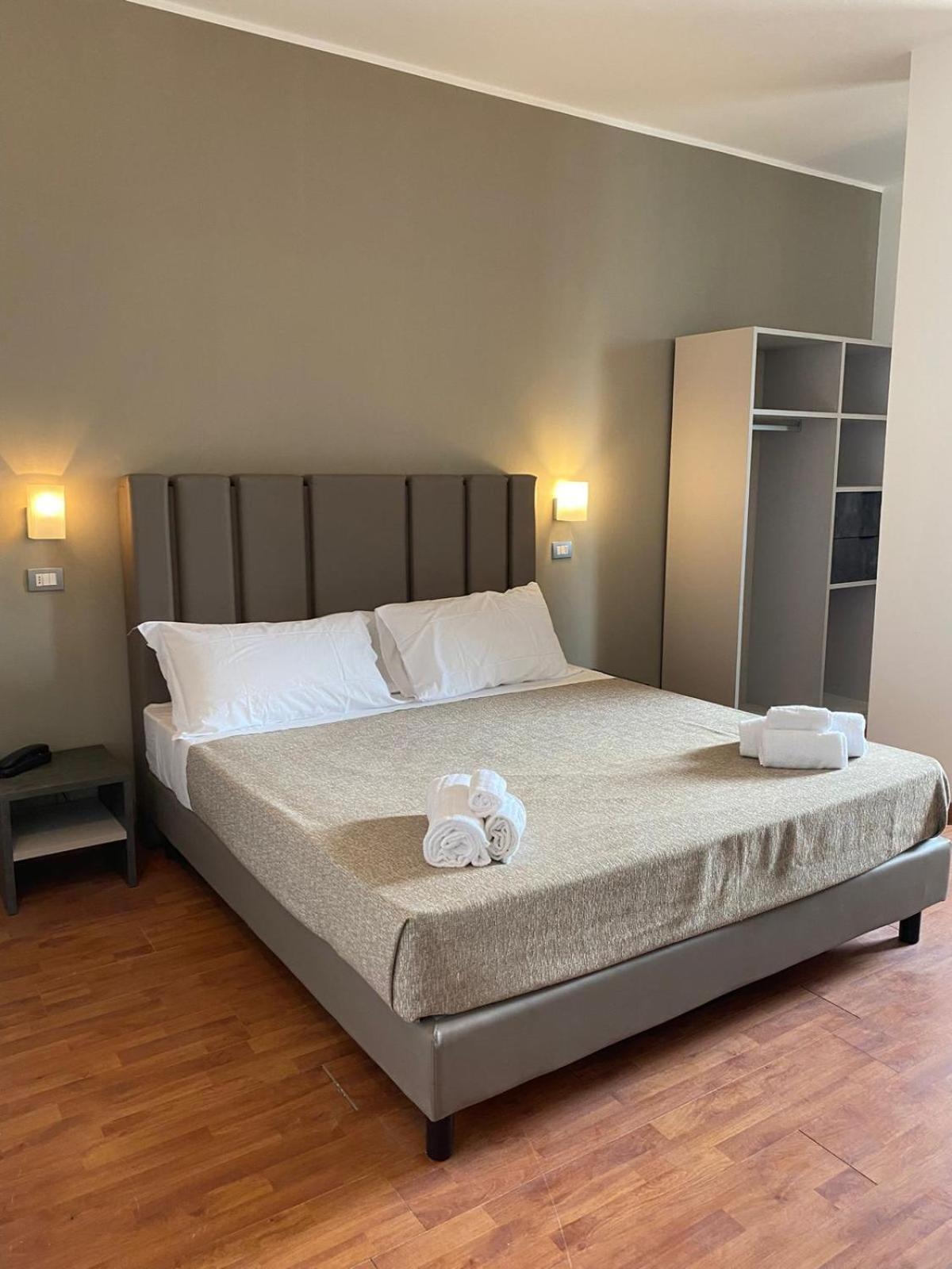 Hotel Golden Rimini Bagian luar foto